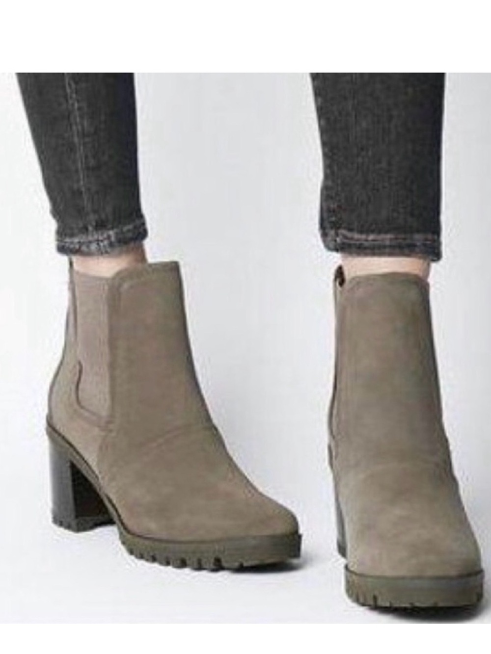 UGG Hazel waterproof Booties Suede mole Grey size 7.5